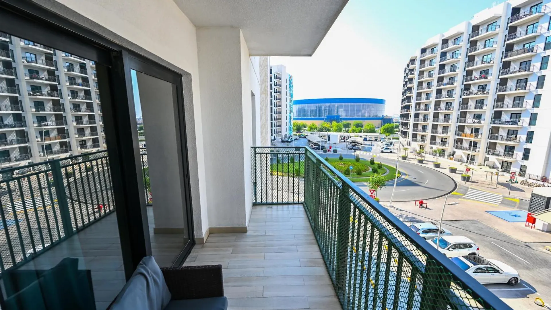 Yas Canal 3 Luxury Apartment Close To F1 And Ferrari World Абу-Даби